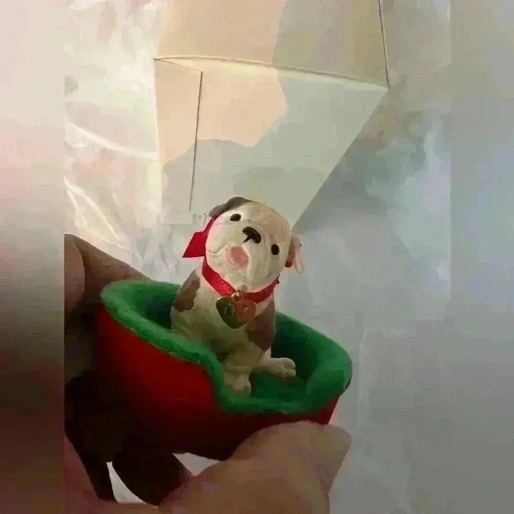 HALLMARK KEEPSAKE 2007 PUPPY LOVE DOG 17TH IN SERIES CHRISTMAS TREE ORNAMENT NEW - Picture 2 of 5